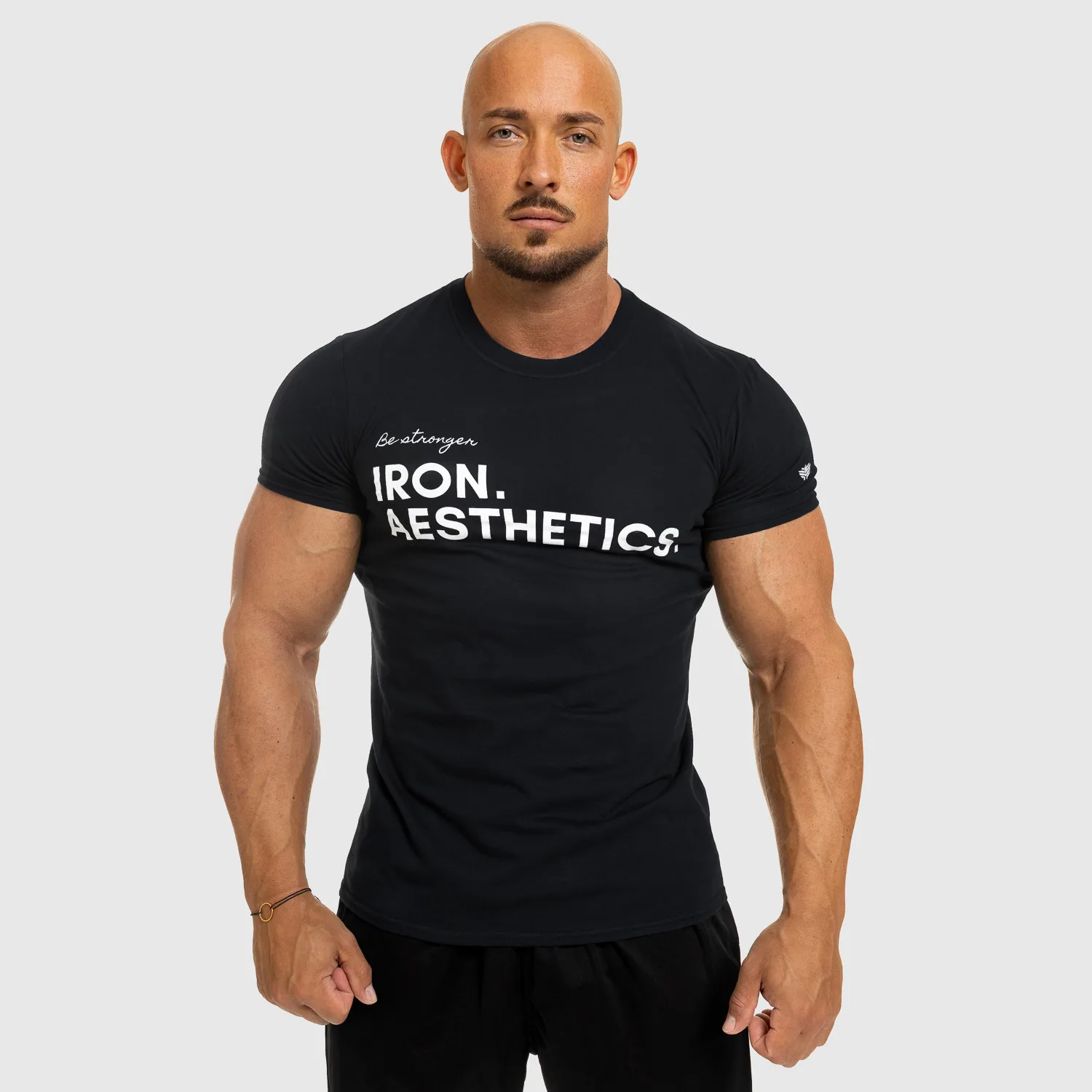 Pánské fitness tričko Iron Aesthetics Be Stronger, černé-1