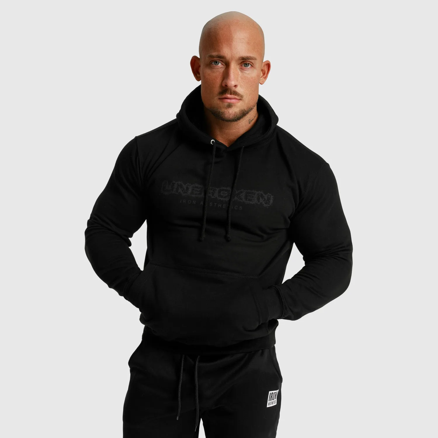 Fitness mikina bez zipu Iron Aesthetics Unbroken, černá-1